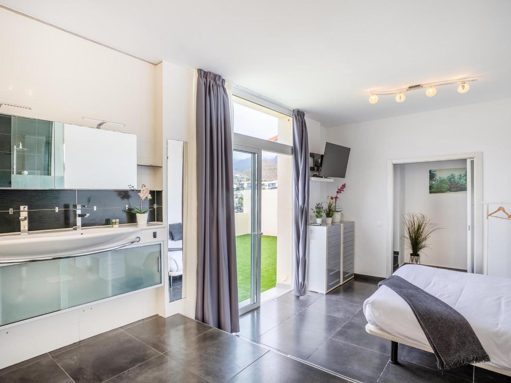 Villa Olbia Charming Dreamview With Jacuzzi Costa Adeje  Eksteriør bilde